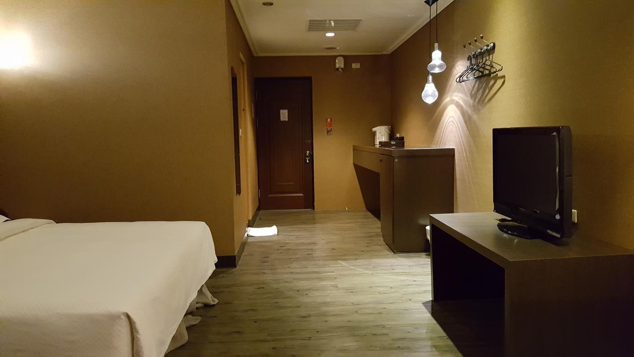 The Riverside Hotel & Motel Kao-siung Exteriér fotografie
