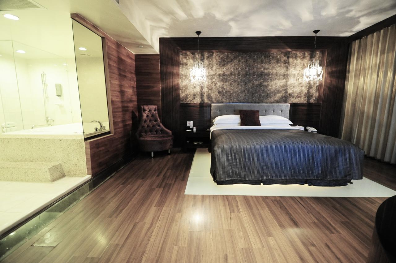 The Riverside Hotel & Motel Kao-siung Exteriér fotografie