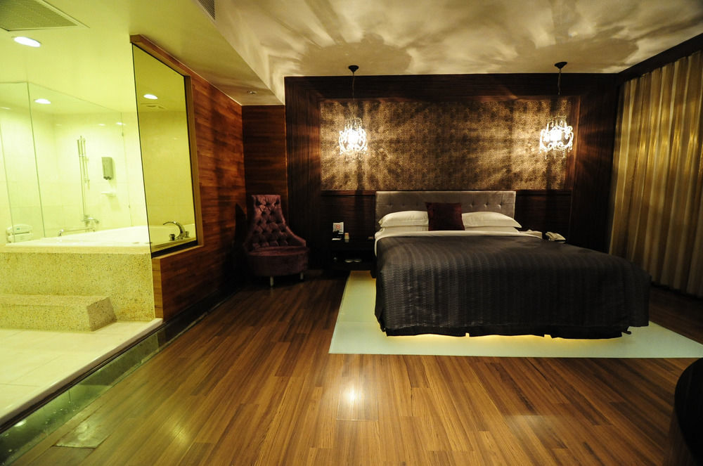 The Riverside Hotel & Motel Kao-siung Exteriér fotografie