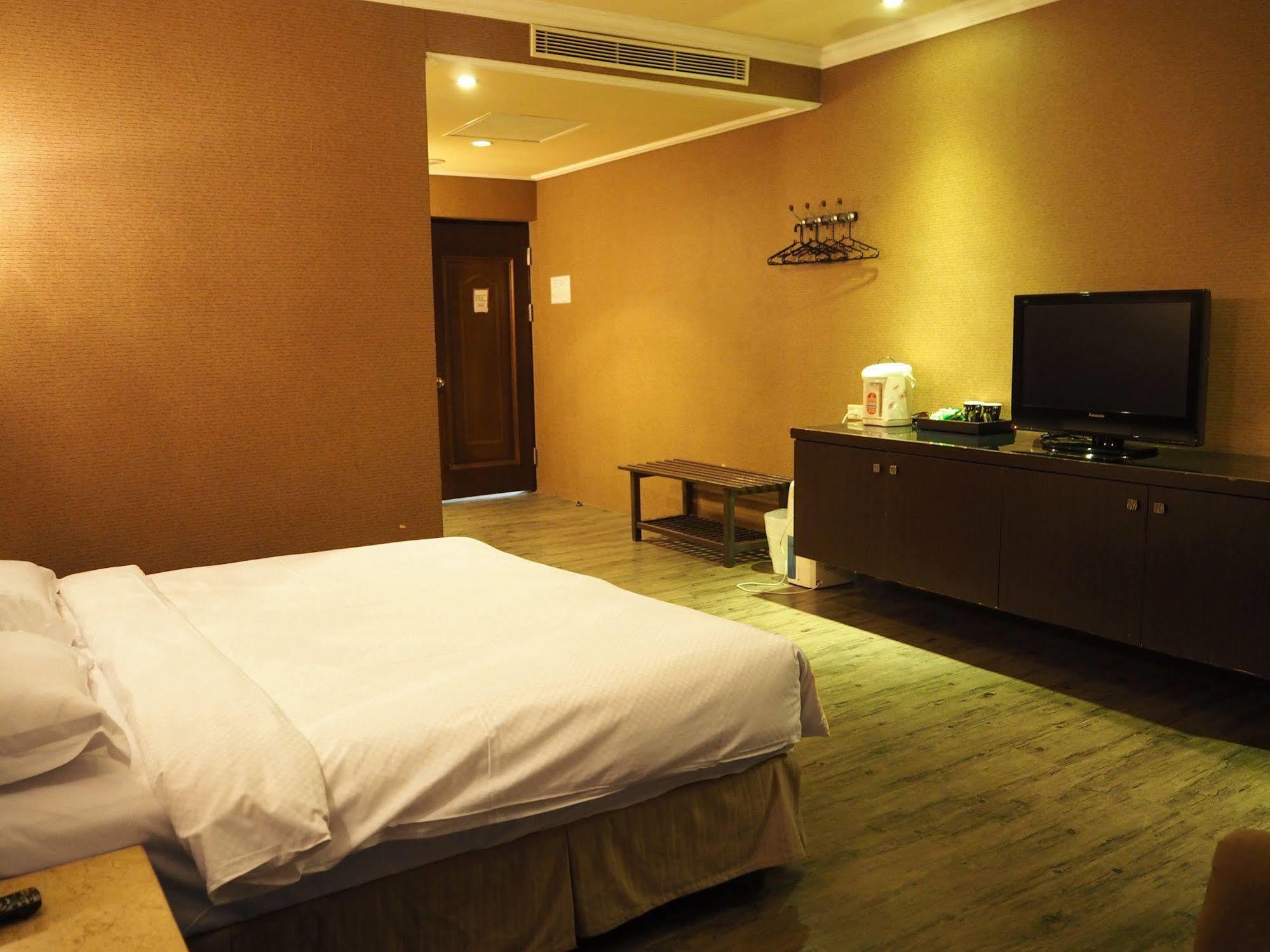 The Riverside Hotel & Motel Kao-siung Exteriér fotografie