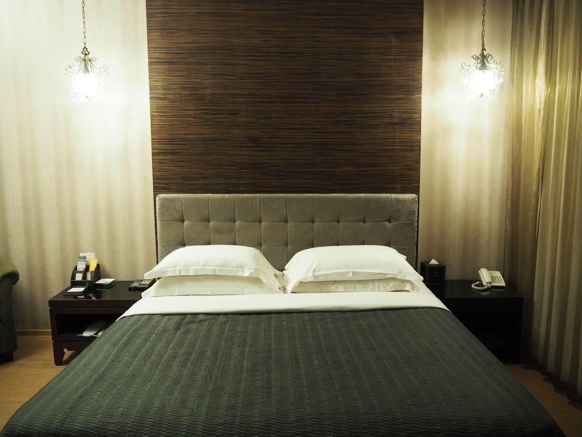 The Riverside Hotel & Motel Kao-siung Exteriér fotografie